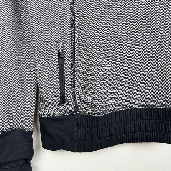 LULULEMON Think Fast Pullover Hoodie Black Gray Herringbone Long Sleeve Top sz 4 - Picture 8 of 12